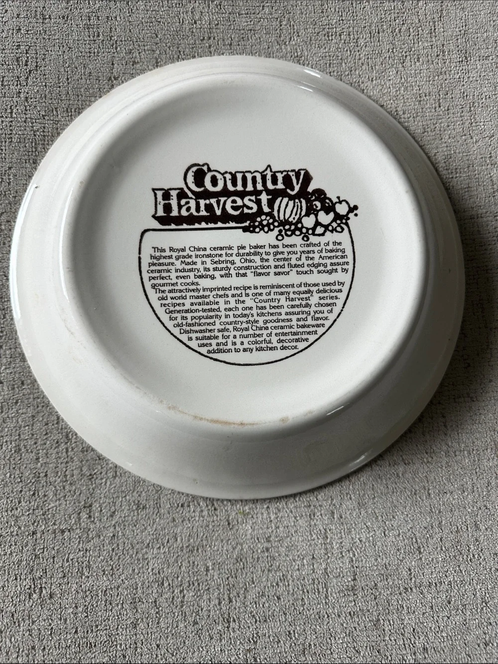1983 Royal China by Jeannette “Country Harvest” Cheesecake Recipe Pie Plate
